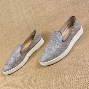 Lola Cruz  Loafers Sneaker Flat Silver   Slip On Women's Size  8.5-9